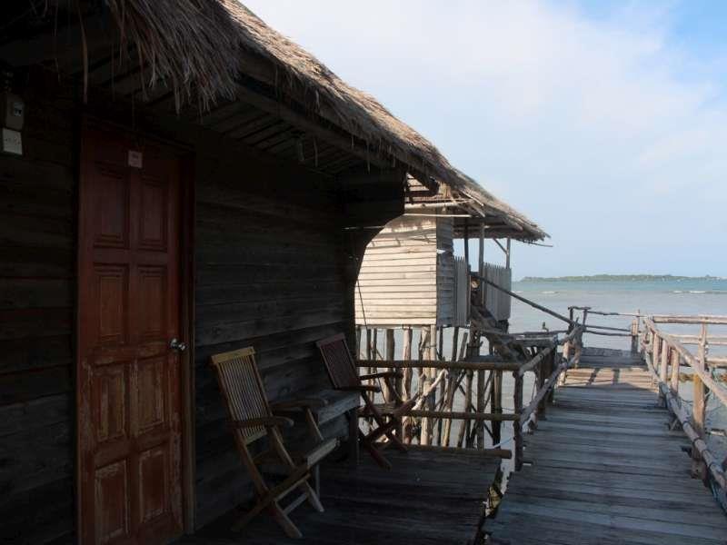 Bintan Laguna Restaurant And Resort Teluk Bakau Exterior photo
